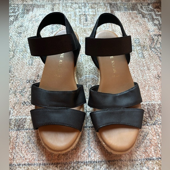 Anne Klein Wedges - Picture 1 of 4